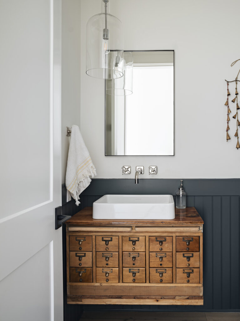 Rafterhouse Build Services - Modern and rustic bathroom